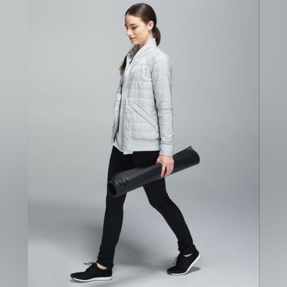 LULULEMON Grey Reversible THE BOMB Quilted Bomber Jacket 12 - Picture 2 of 11